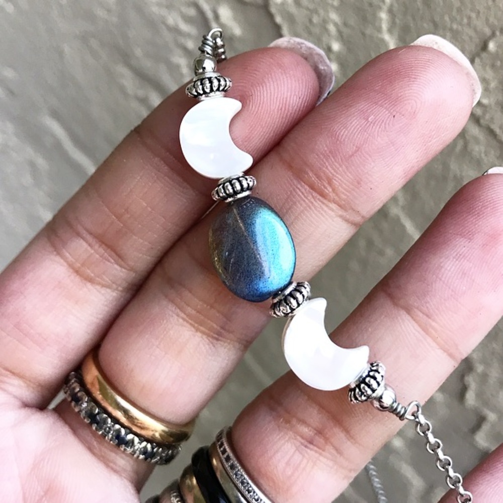 Genuine labradorite & mother of pearl moon choker - Picture 5 of 8